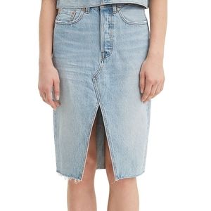 Levi's Deconstructed Denim Midi Skirt

New no tags
